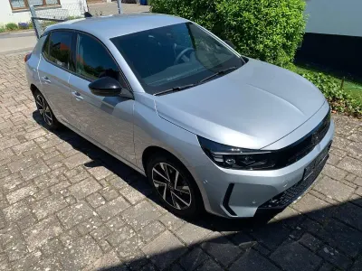 Gebraucht Opel Corsa 101 PS (74 kW) 2024 Silber Kleinwagen