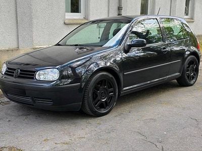 Usata VW Golf IV 86 CV (63 kW) 2003 Nero Utilitaria