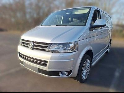 Gebraucht VW Transporter 179 PS (131 kW) 2014 Reflexsilber Van