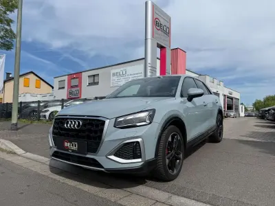 Gebraucht Audi Q2 S-Line 150 PS (110 kW) 2022 Grau SUV