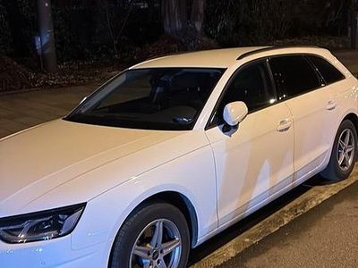 Weiß Gebraucht 2022 Audi A4 Kombi | 21.800 € (Fairer Preis)