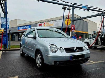 Silber Gebraucht 2003 VW Polo Highline Limousine | 4.099 € (Etwas zu teuer)