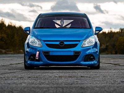 Używany Opel Corsa OPC 192 KM (141 kW) 2007 Niebieski Hatchback