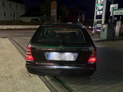 Mercedes C200