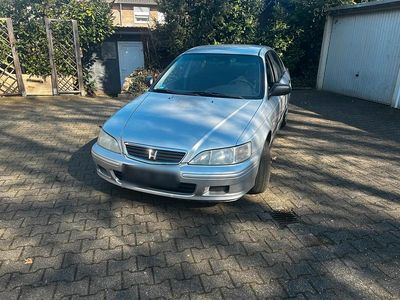 Gebraucht Honda Accord 135 PS (99 kW) 2000 Silber Limousine