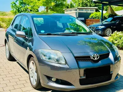 Gebraucht Toyota Auris Executive 177 PS (130 kW) 2009 Grau Kleinwagen