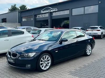 Gebraucht BMW 320 Performance 170 PS (125 kW) 2008 Monacoblau metallic Coupé