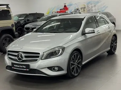 Gebraucht Mercedes A180 Urban 122 PS (89 kW) 2013 Silber Kleinwagen
