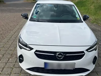 Używany Opel Corsa 75 KM (55 kW) 2019 Biały Hatchback