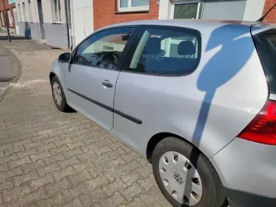 Gebraucht VW Golf V 75 PS (55 kW) 2005 Silber Kleinwagen