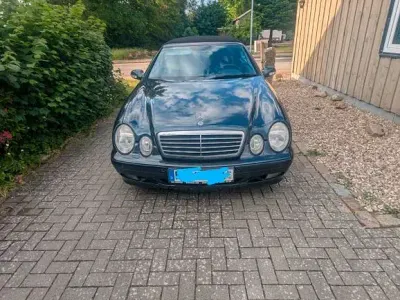 Gebraucht Mercedes CLK320 Avantgarde 218 PS (160 kW) 2000 Cabrio