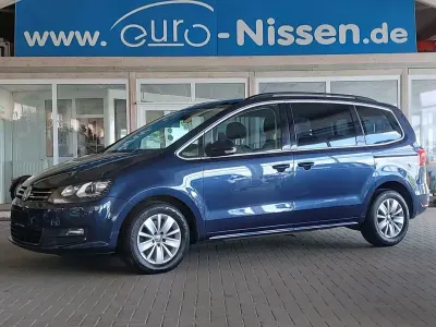 Gebraucht VW Sharan Comfortline 140 PS (102 kW) 2013 Nightblue Van / Kleinbus