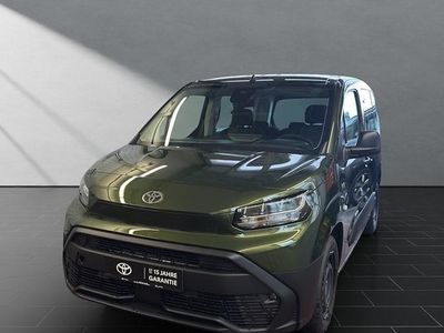 Nuova Toyota Proace Verso City 110 CV (80 kW) 2026 Verde Station wagon