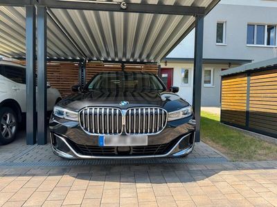 BMW 730