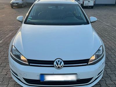 Weiß Gebraucht 2014 VW Golf VII Highline Kombi | 9.750 € (Fairer Preis)