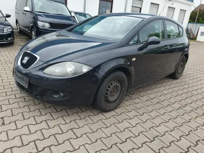 Używany Seat Leon Sport 102 KM (75 kW) 2009 Czarny Hatchback