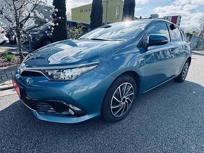 Usata Toyota Auris Hybrid Design 99 CV (72 kW) 2015 Blu Utilitaria