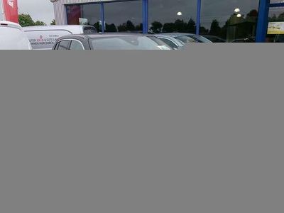 Neu Fiat 600 La Prima 114 kW (156 PS) 2025 Limousine