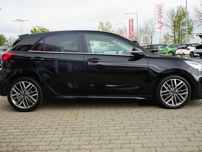 Second-hand Kia Rio 101 CP (74 kW) 2021 Negru Berlinǎ