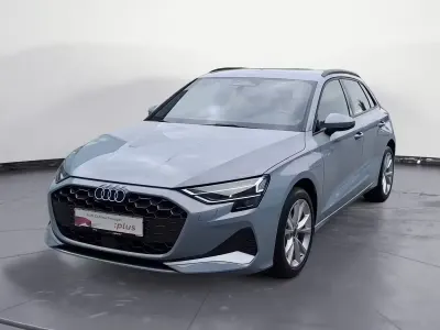 Gebraucht Audi A3 Ambiente 116 PS (85 kW) 2025 Pfeilgrau perleffekt Limousine