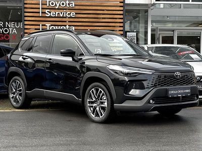 Neu Toyota Corolla Cross 178 PS (130 kW) 2025 Schwarz SUV