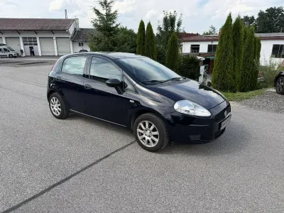 Gebraucht Fiat Punto 69 PS (50 kW) 2011 Blau Kleinwagen