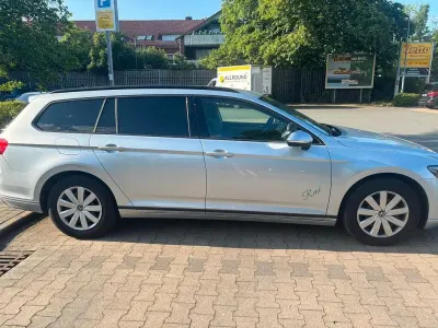 Gebraucht VW Passat 150 PS (110 kW) 2022 Silber Kombi