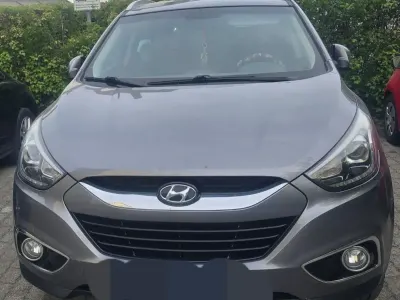 Gebraucht Hyundai ix35 Trend 166 PS (122 kW) 2014 Grau SUV