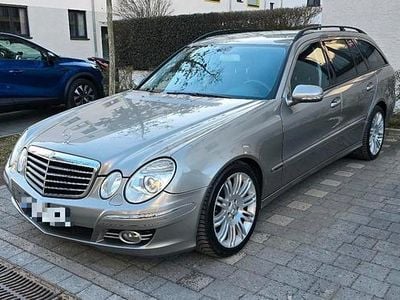 Usata Mercedes E350 272 CV (200 kW) 2007 Oro Station wagon
