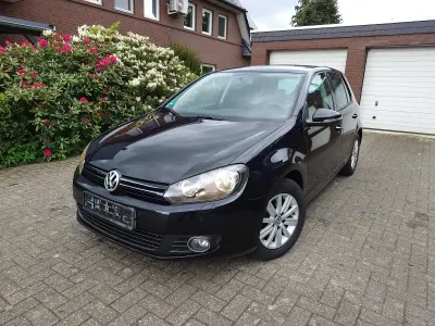 Second-hand VW Golf VII Highline 105 CP (77 kW) 2012 Negru Berlinǎ