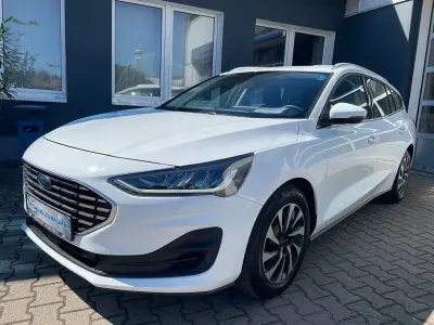 Gebraucht Ford Focus Titanium 120 PS (88 kW) 2022 Weiß Kombi
