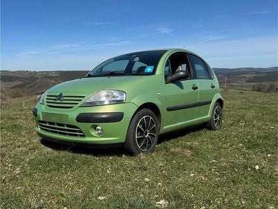 Second-hand Citroën C3 73 CP (53 kW) 2003 Verde Hatchback
