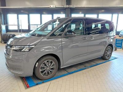 Gebraucht VW Multivan Life 150 PS (110 kW) 2024 Graukeine angabe Van