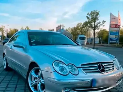 Gebraucht Mercedes CLK500 388 PS (285 kW) 2007 Silber Coupé