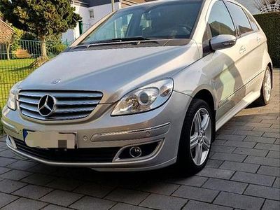 Gebraucht Mercedes B150 95 PS (69 kW) 2007 Silber Van / Kleinbus