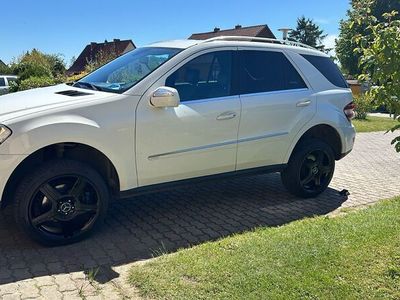 Mercedes ML320