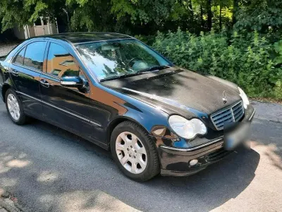 Gebraucht Mercedes C200 163 PS (119 kW) 2006 Schwarz Limousine