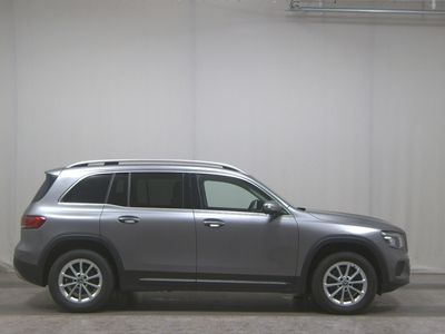 Mercedes GLB200