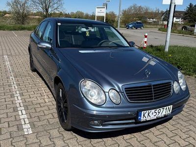 Gebraucht Mercedes E240 Avantgarde 177 PS (130 kW) 2005 Blau Limousine