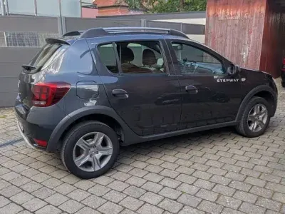 Gebraucht Dacia Sandero Prestige 90 PS (66 kW) 2017 Grau Limousine