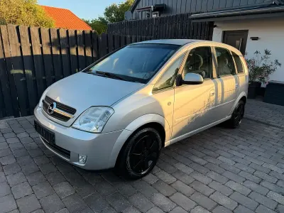 Gebraucht Opel Meriva 87 PS (63 kW) 2003 Silber Van / Kleinbus