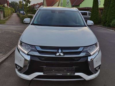 Mitsubishi Outlander P-HEV