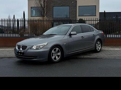 Gebraucht BMW 525 197 PS (144 kW) 2007 Grau Limousine