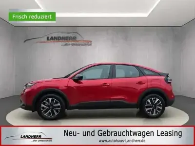 Nowe Citroën C4 131 KM (96 kW) 2025 Czerwony Sedan/Limuzyna