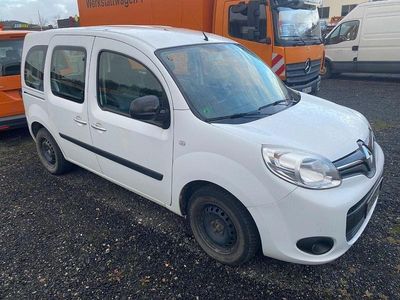 Weiß Gebraucht 2018 Renault Kangoo Van / Kleinbus | 7.900 € (Etwas zu teuer)