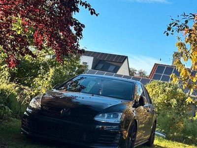Gebraucht VW Golf VII GTI 220 PS (161 kW) 2014 Schwarz Kleinwagen