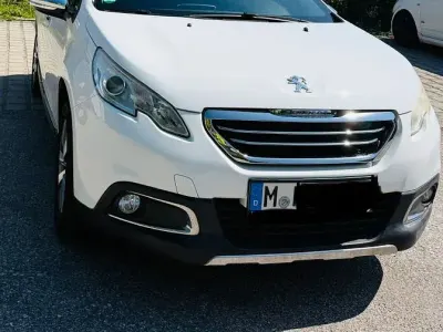 Gebraucht Peugeot 2008 Urban Move 110 PS (80 kW) 2015 Weiß SUV