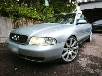 Gebraucht Audi A4 210 PS (154 kW) 1996 Silber Limousine