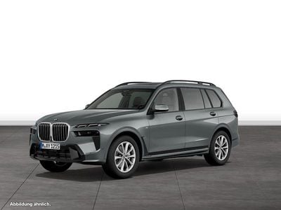 Grau Gebraucht 2025 BMW X7 M Sport SUV | 101.500 € (Guter Preis)