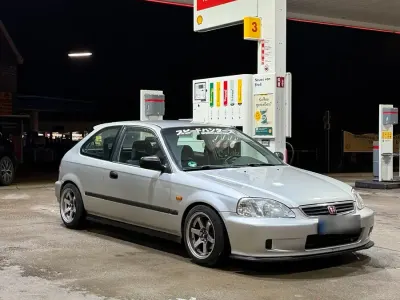 Gebraucht Honda Civic 90 PS (66 kW) 2001 Silber Kleinwagen